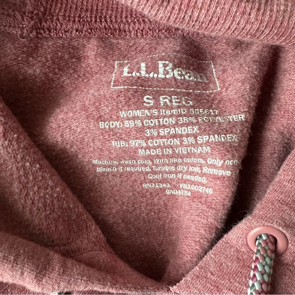 L.L. Bean Soft cozy Pink logo Sweatshirt hoodie - Picture 10 of 14
